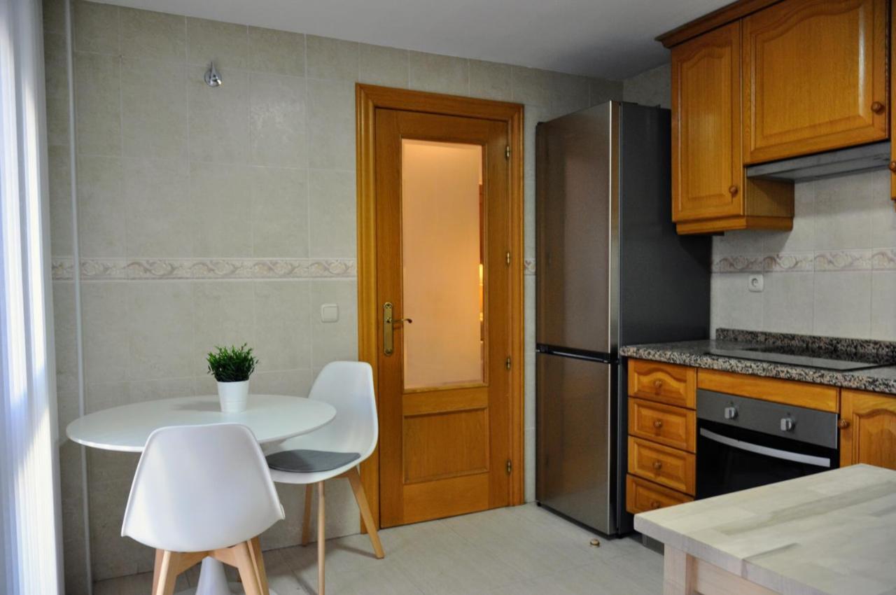 Exclusive Beachside 3 Bedroom Apartment With Pool In אלתיאה מראה חיצוני תמונה